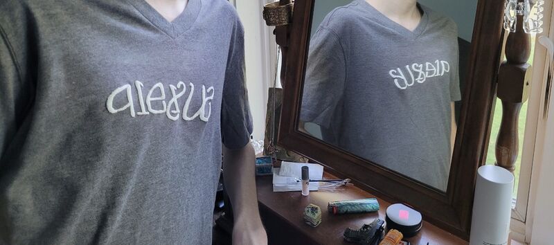 File:Shirt.jpg